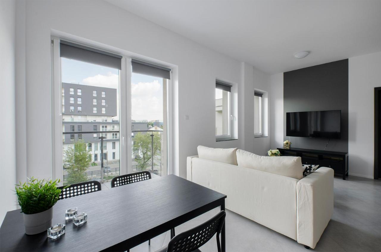 GoldAparts Manufaktura Premium Apartment Lodź Bagian luar foto