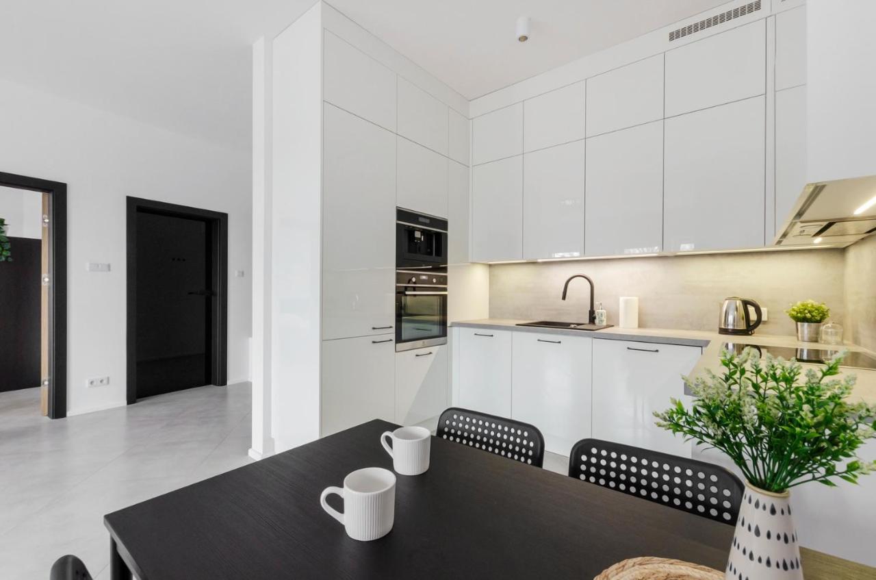 GoldAparts Manufaktura Premium Apartment Lodź Bagian luar foto