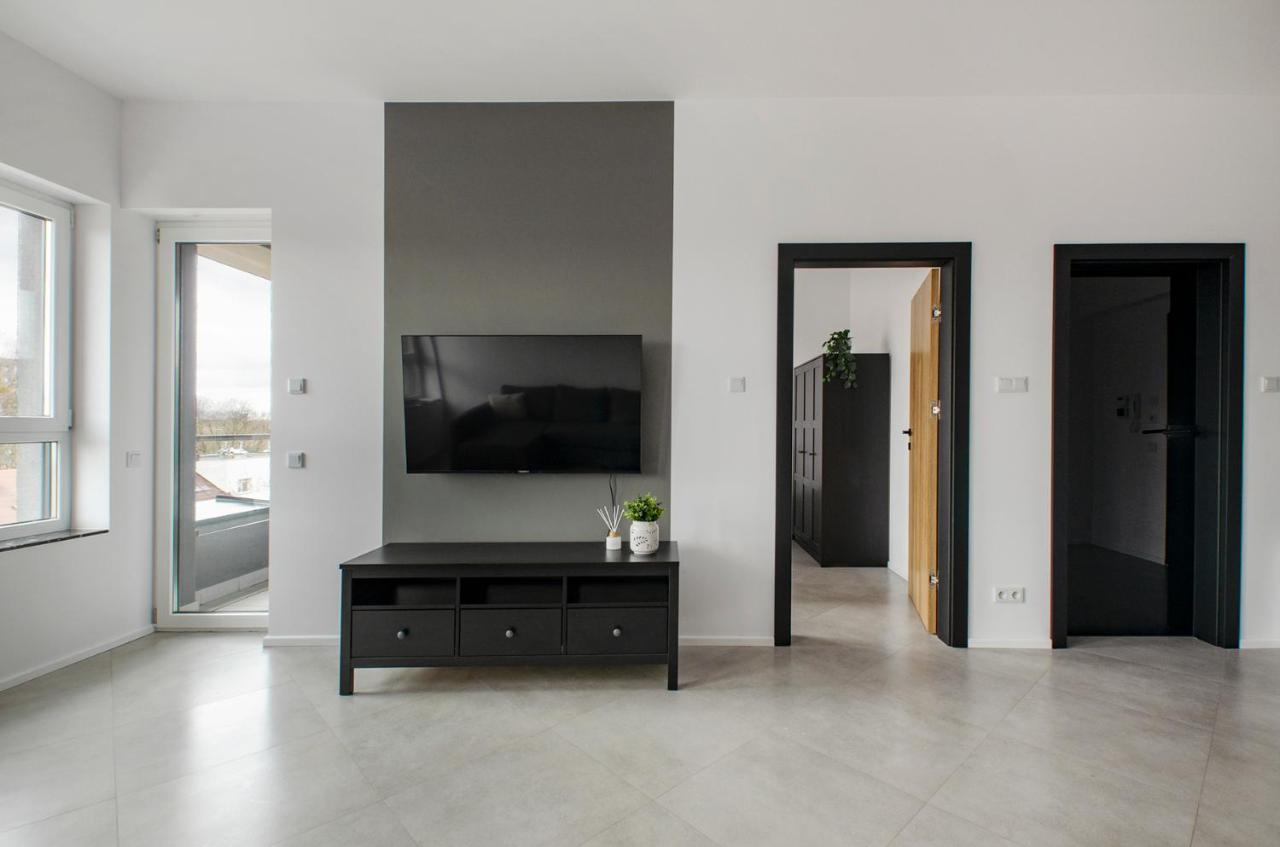 GoldAparts Manufaktura Premium Apartment Lodź Bagian luar foto